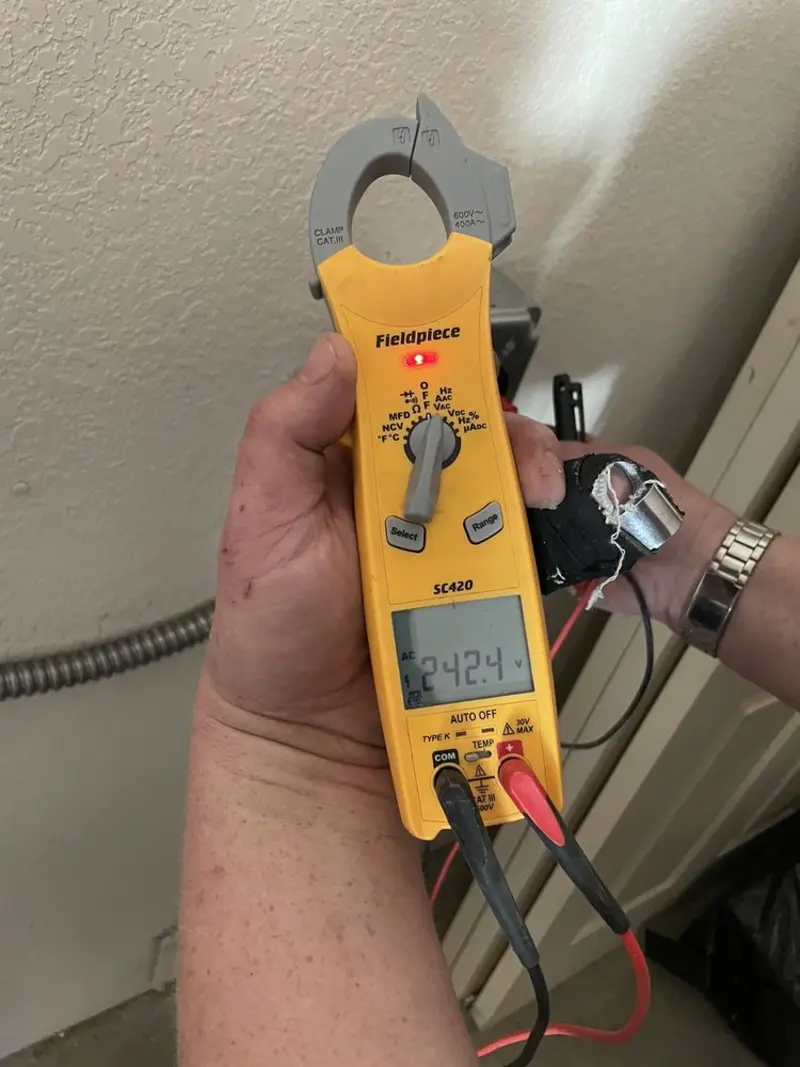 Voltage testing with clamp meter during Aluminum Wiring Replacement in Monaca